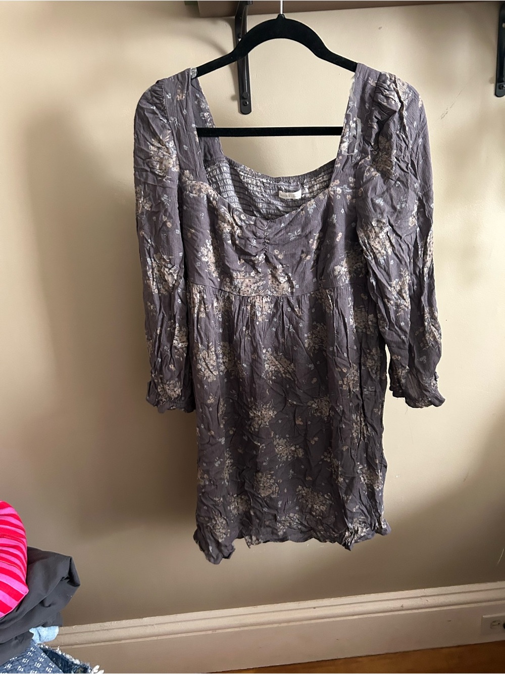 Be Cool Gray Floral Peasant Tunic Dress size medium